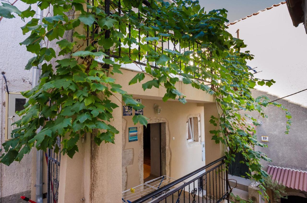 Apartment Under Ancient Roofs