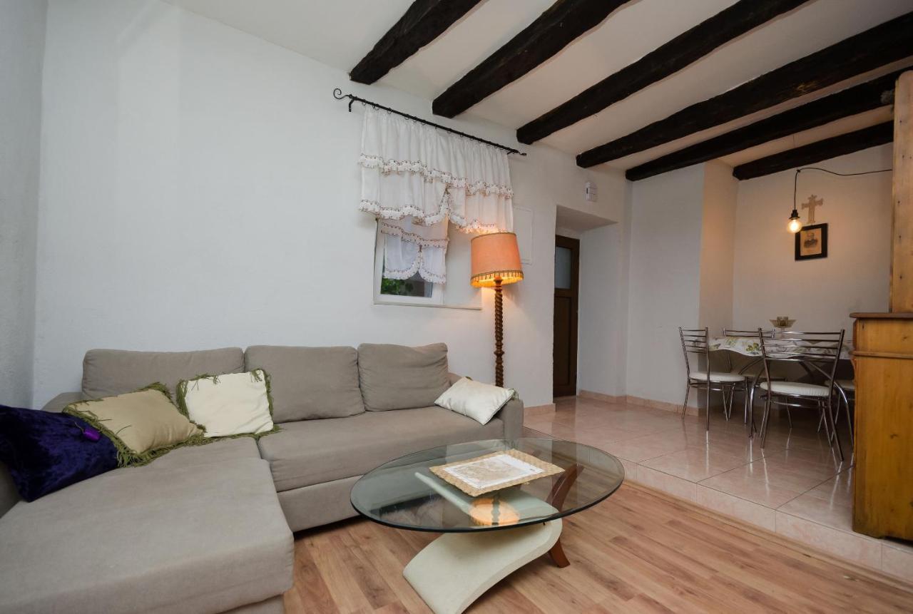 Apartment Under Ancient Roofs Vrbnik