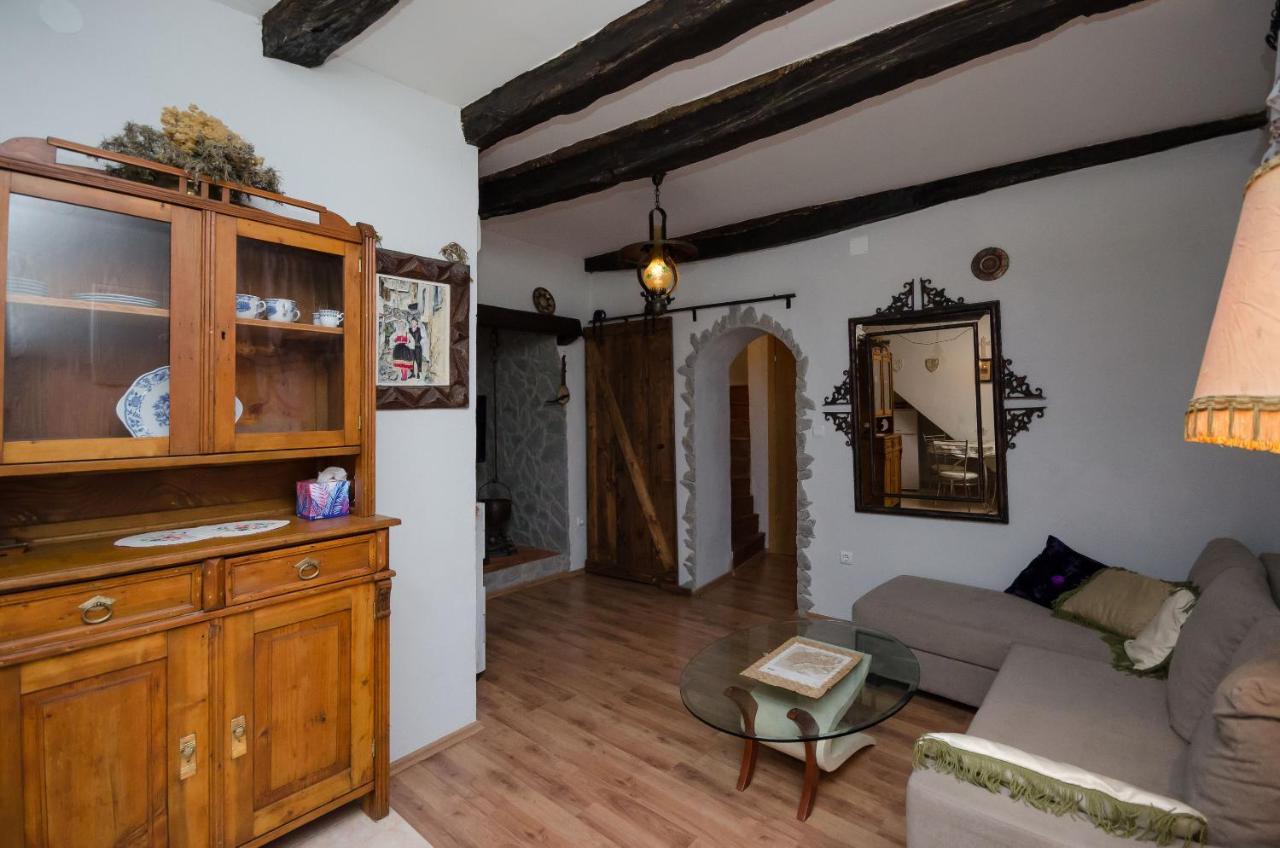 Under Ancient Roofs Apartment Vrbnik